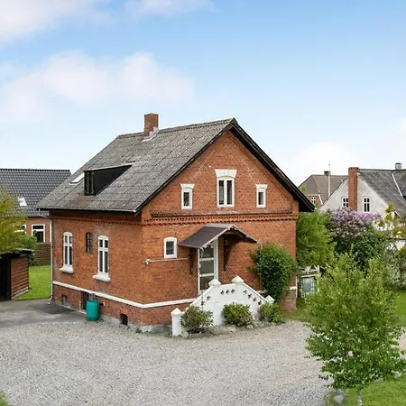 With Balcony In Apartamento Højer